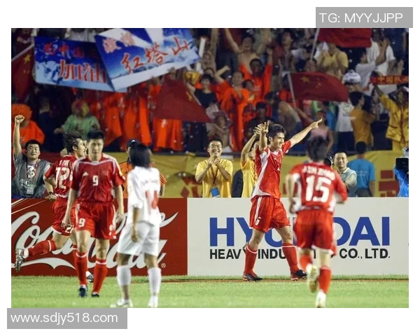 足球明星退役后生活揭秘他们的职业转型与新挑战