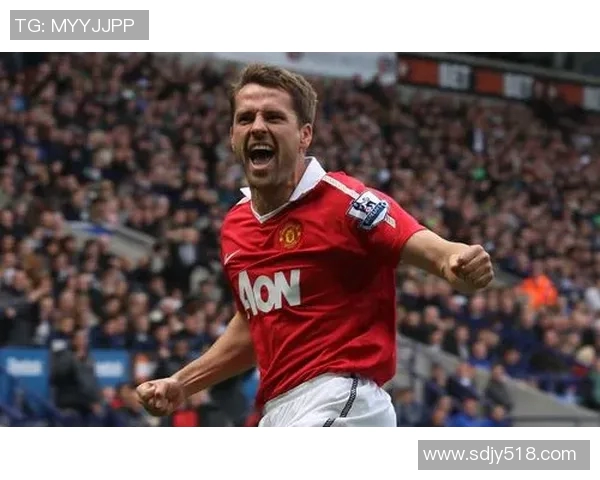 英国欧文足球明星的辉煌成就与传奇生涯回顾 英国欧文足球明星的辉煌成就与传奇生涯回顾