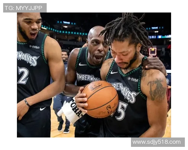 足球明星德里克罗斯的传奇之路与成就回顾