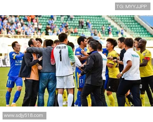 足球明星被捕事件引发热议球迷们对此反应如何